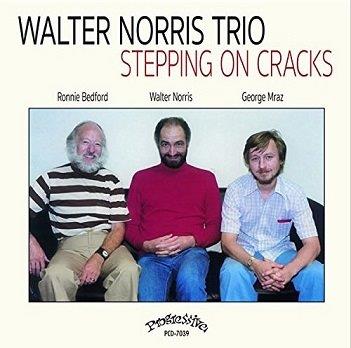 Cover van Norris, Walter – Stepping On Cracks