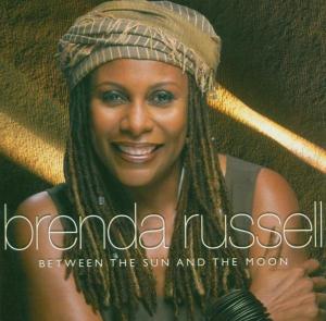 Cover van Russell, Brenda – Between the Sun & the Moo