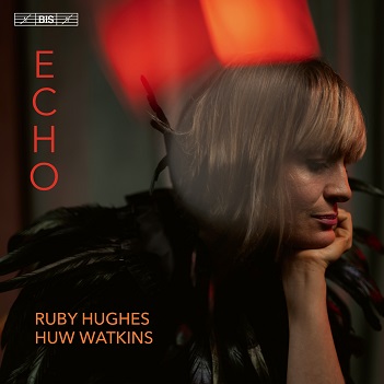 Cover van Hughes, Ruby – Echo: Songs Across the Ages